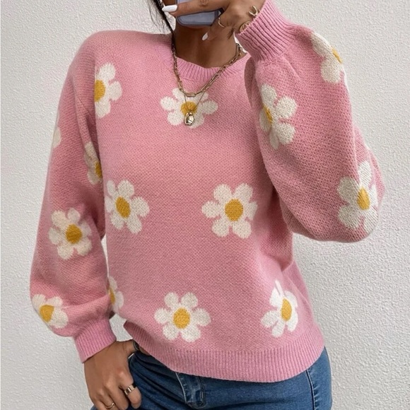 New pink daisy print long sleeve sweater - Picture 3 of 6